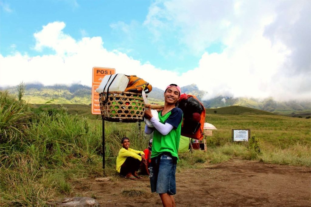 biaya porter Rinjani