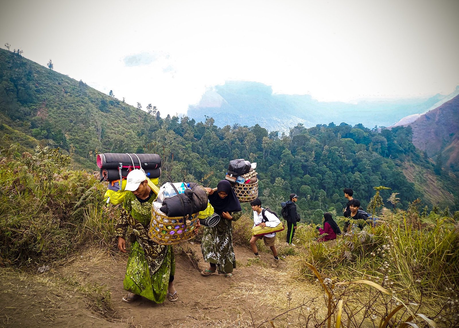 biaya porter Rinjani