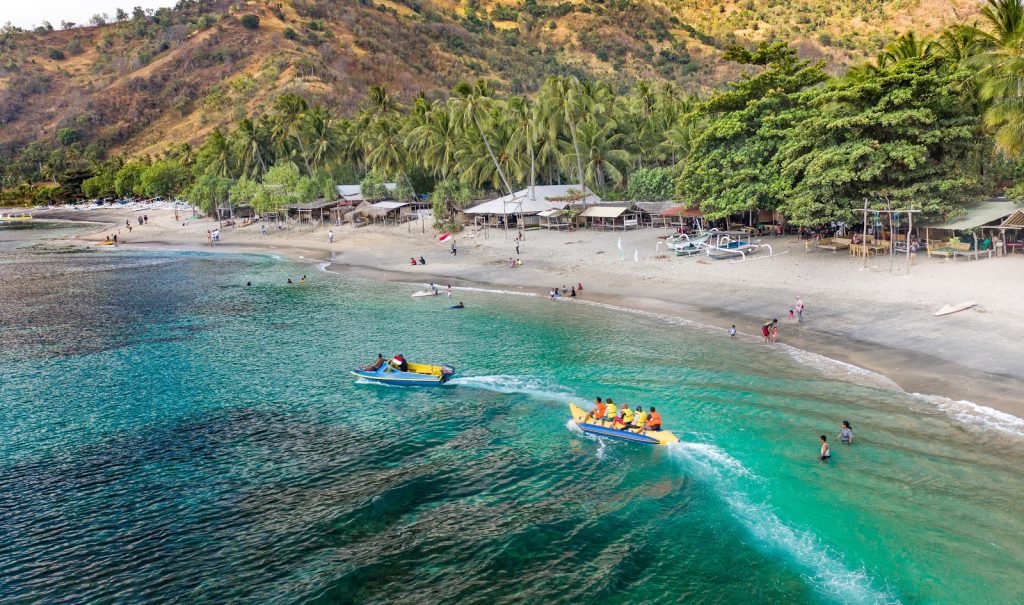 Pantai Pandanan Lombok