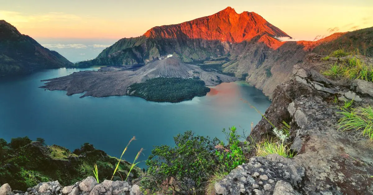 hiking Gunung Rinjani