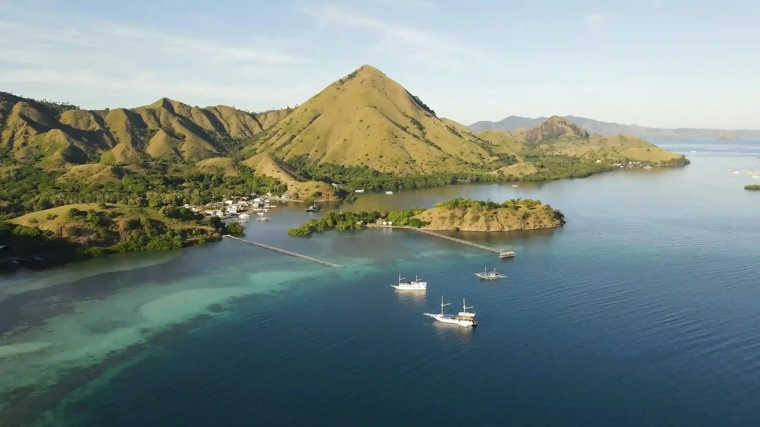 paket tour Labuan Bajo 3 hari 2 malam