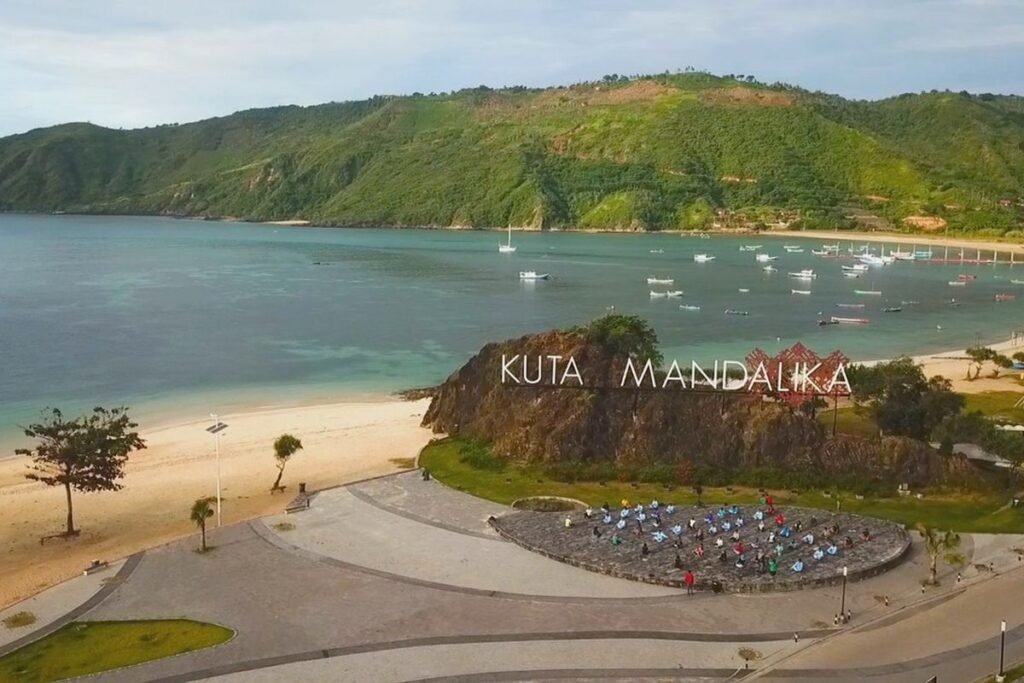pantai di Lombok Tengah