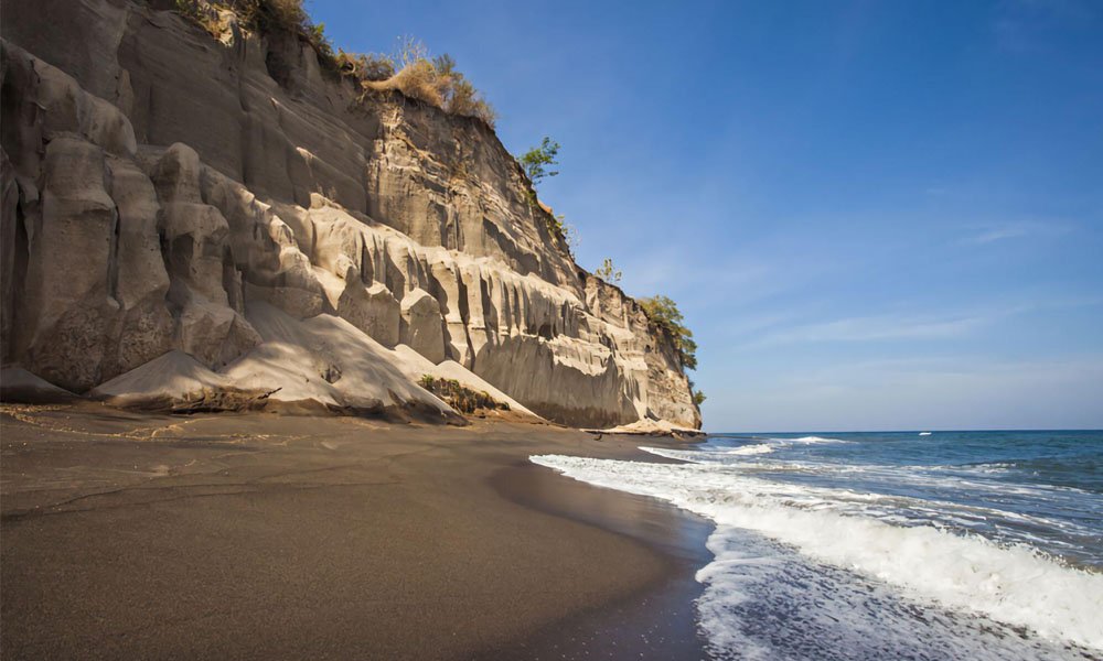 pantai di Lombok Utara