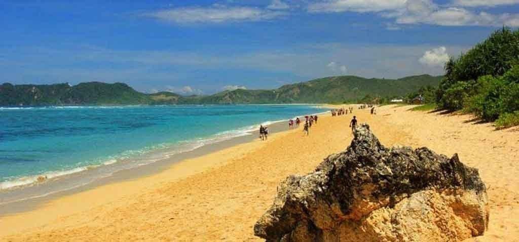 pantai di Lombok Utara
