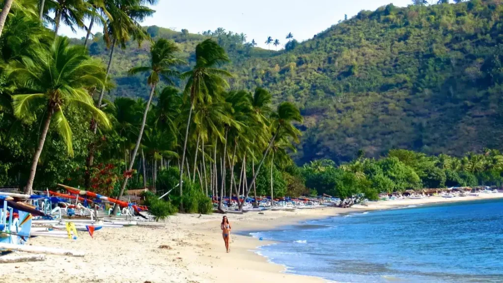 pantai di Lombok Utara