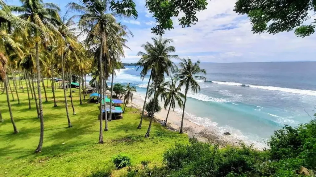 pantai di Lombok Utara