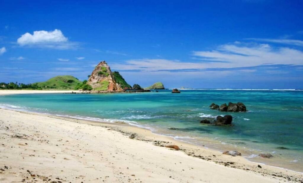 Pantai Kuta Lombok