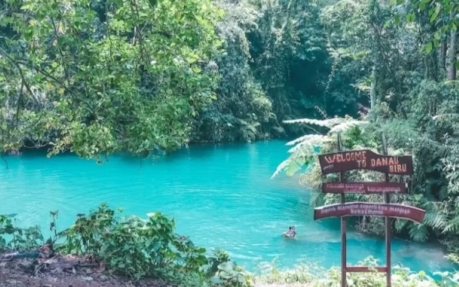 Danau Biru Lombok Tengah