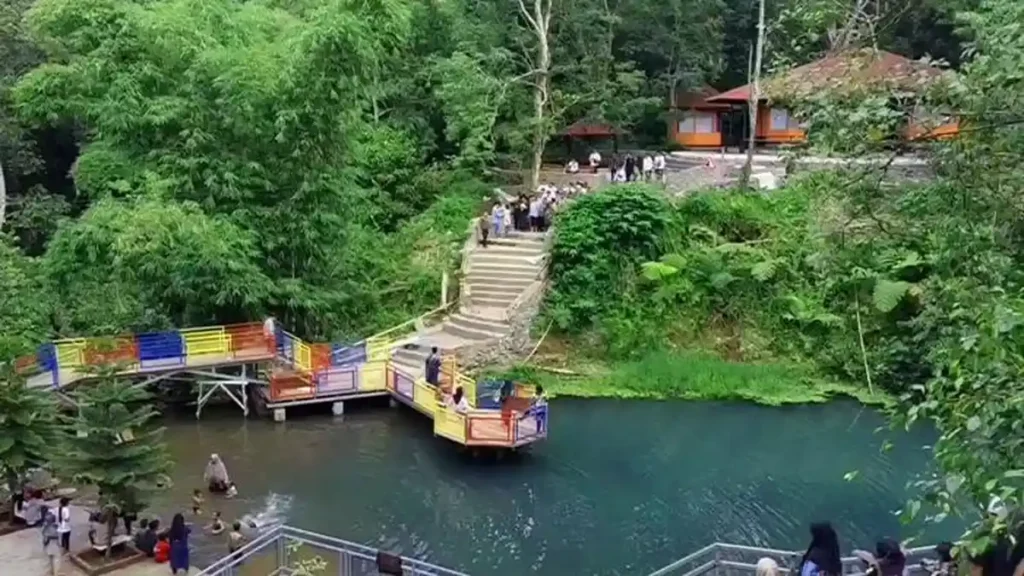 Danau Biru Lombok Tengah