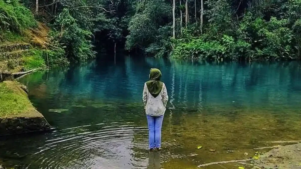 Danau Biru Lombok Tengah