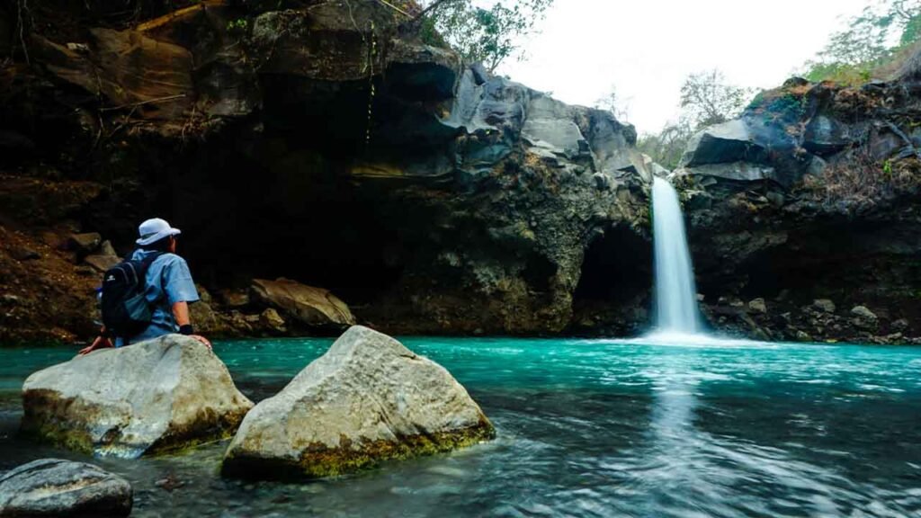air terjun di Lombok Timur