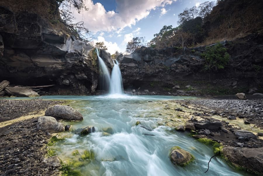 air terjun di Lombok Timur