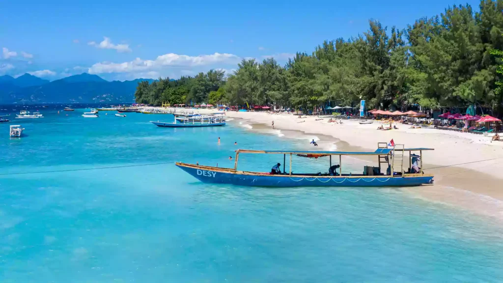 Lombok terkenal dengan apa