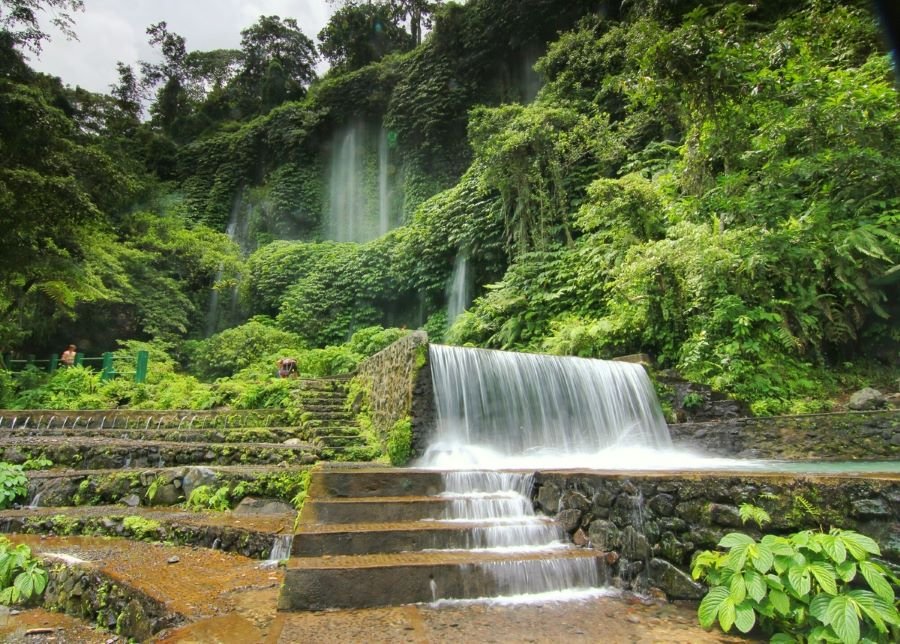 Air Terjun Kelambu Lombok