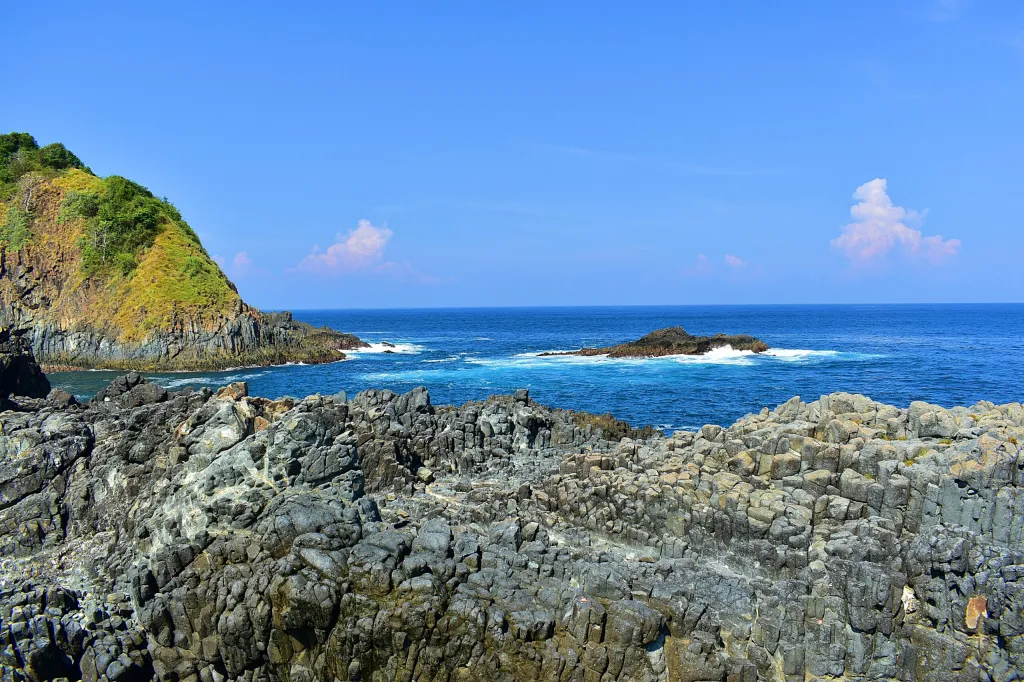 Pantai Semeti Lombok