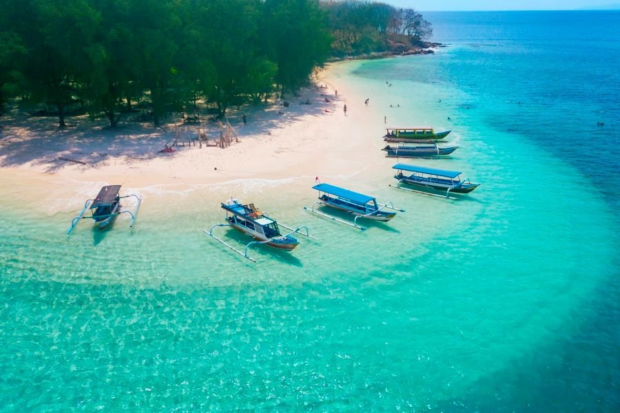 Pulau Lombok terkenal dengan