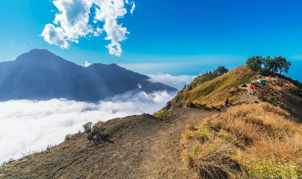 hiking Rinjani