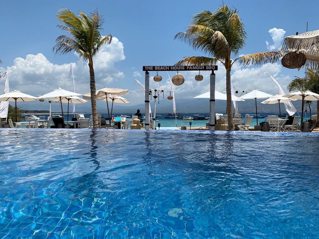 hotel di Gili Trawangan pinggir pantai