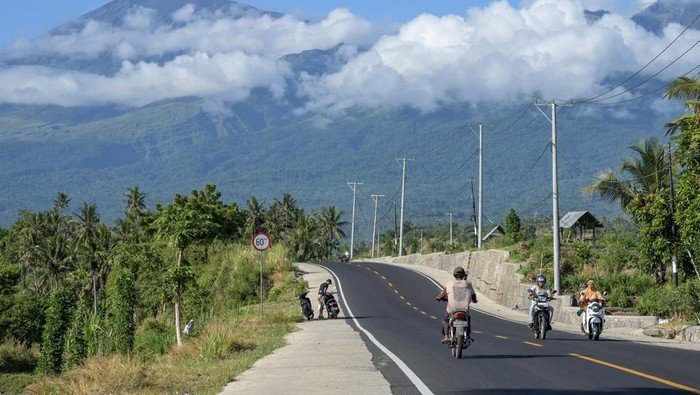 jalan Gunung Rinjani