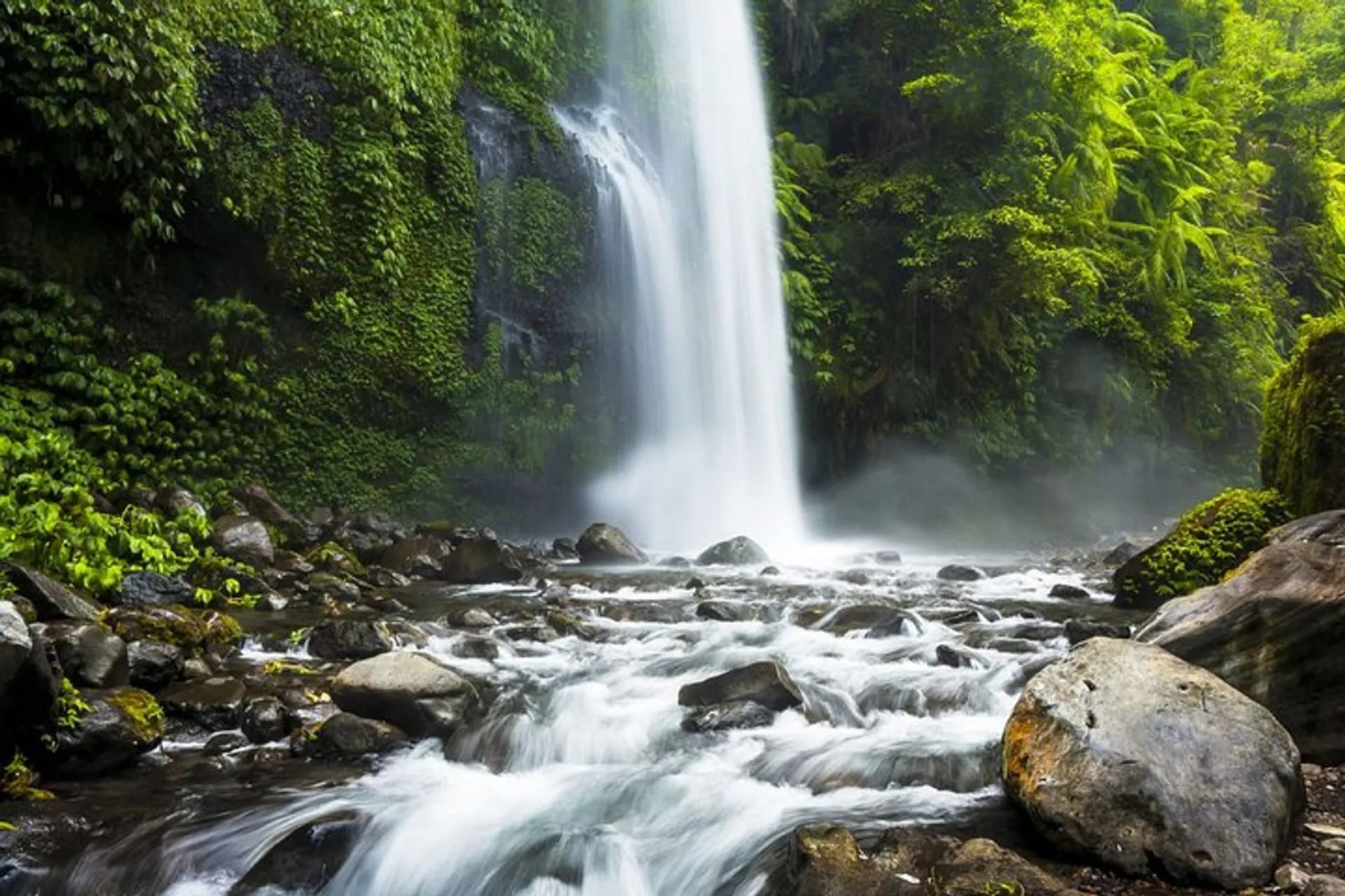 Air Terjun Sendang Gile