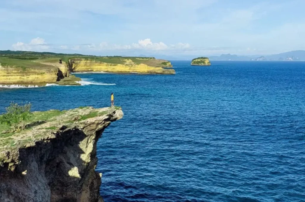 Pantai Penyisok