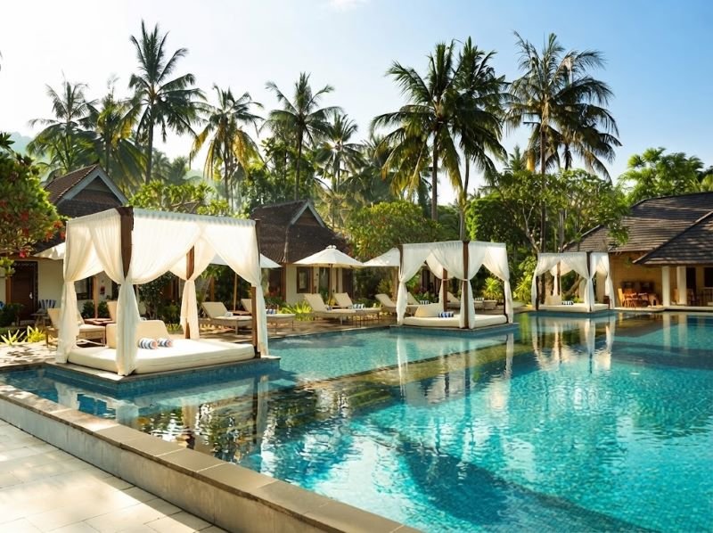 Holiday Resort Lombok reviews