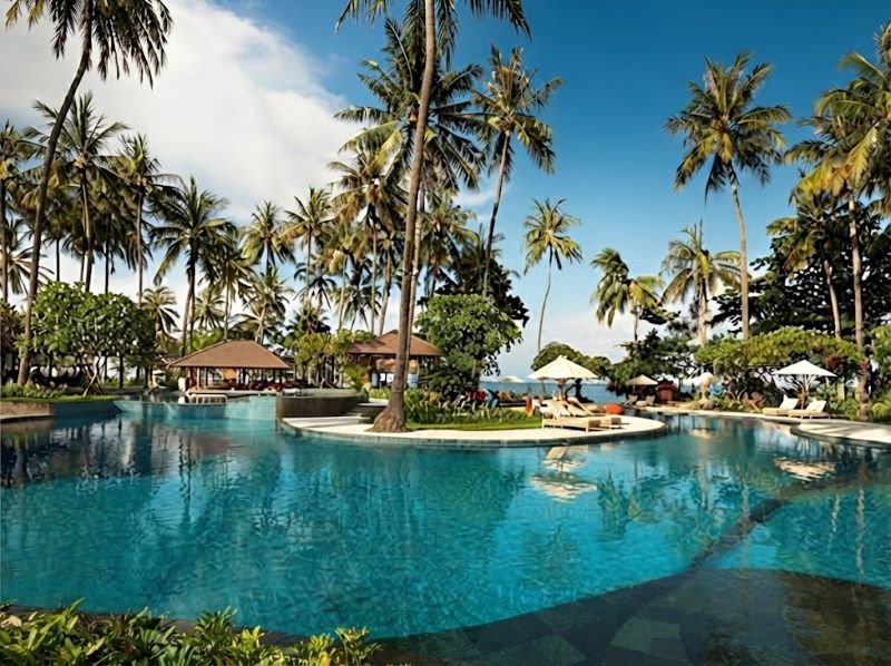 Holiday Resort Lombok reviews
