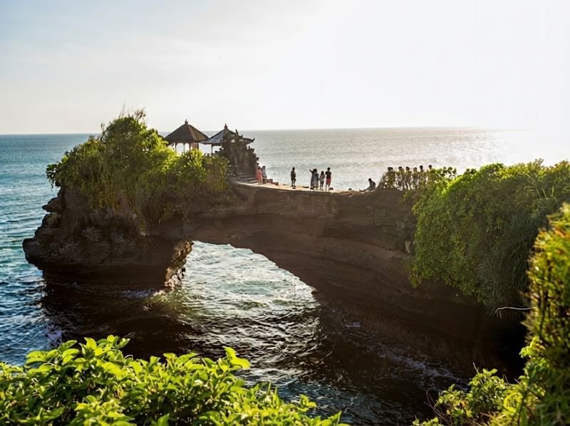 Pura Batu Bolong