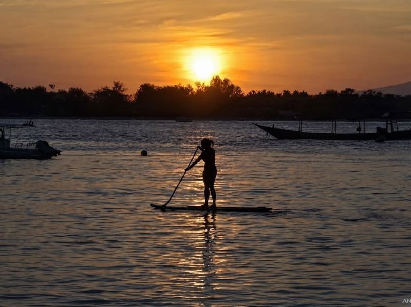 menikmati Gili Trawangan sunrise