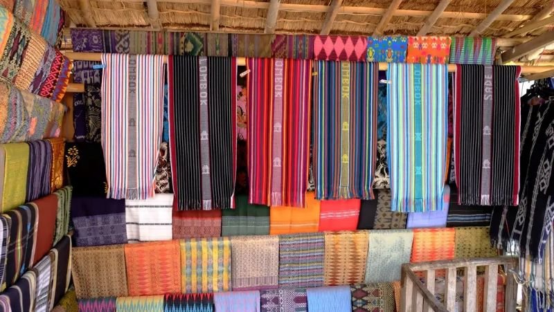 souvenir khas Lombok