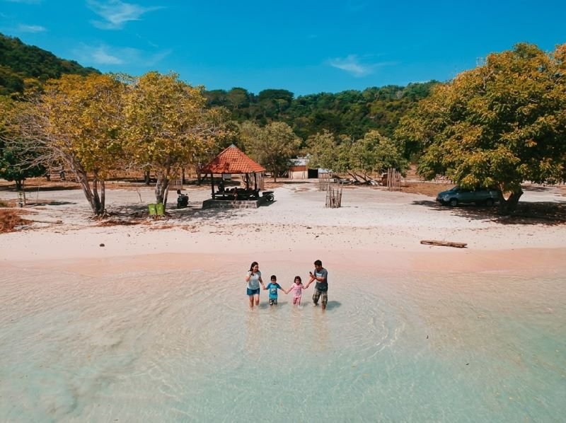 Wisata Budaya dengan Wisata Alam