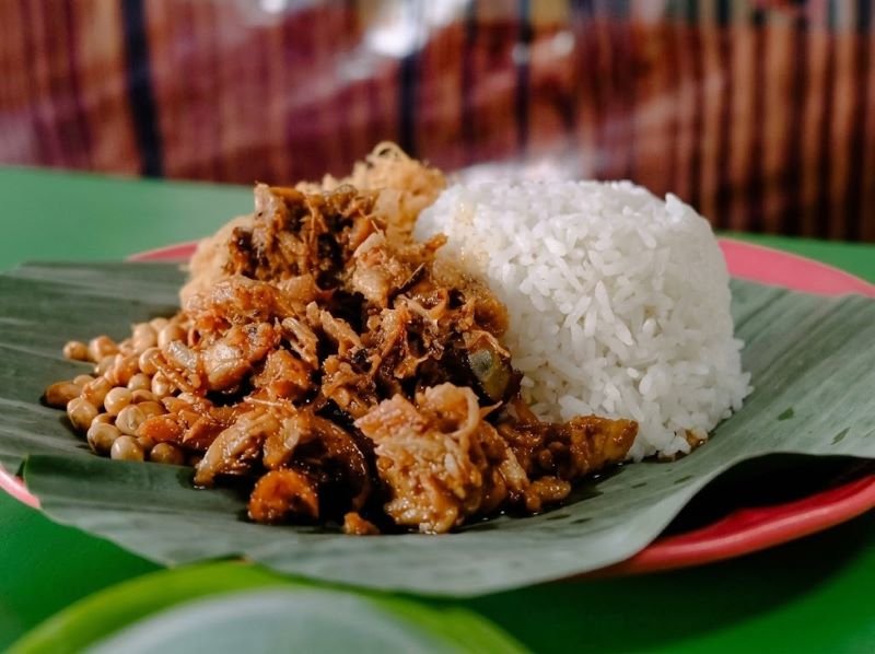 nasi balap Puyung Lombok kuliner