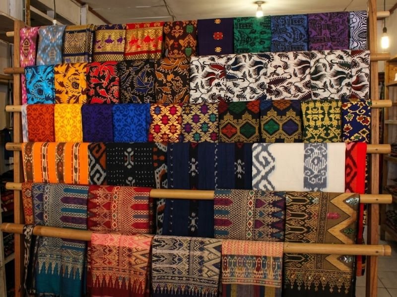 oleh-oleh Kain songket Lombok